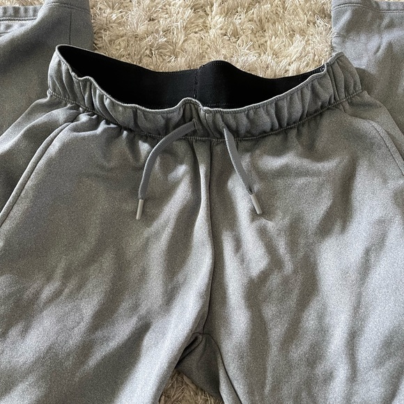 Nike sweatpants - Picture 3 of 4